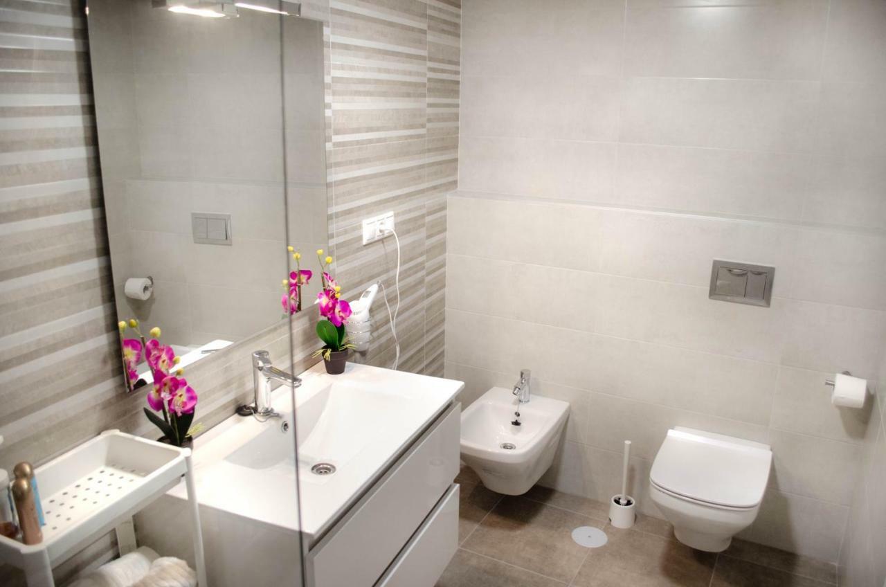 Tarifa 4 Apartment อาลิกันเต ภายนอก รูปภาพ